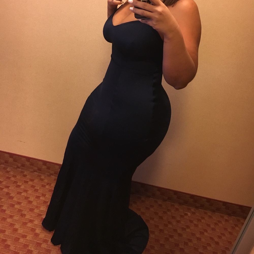 Elegant navy blue gown